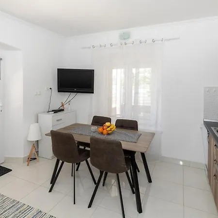 First Line Seafront Luxury Kata Appartamento